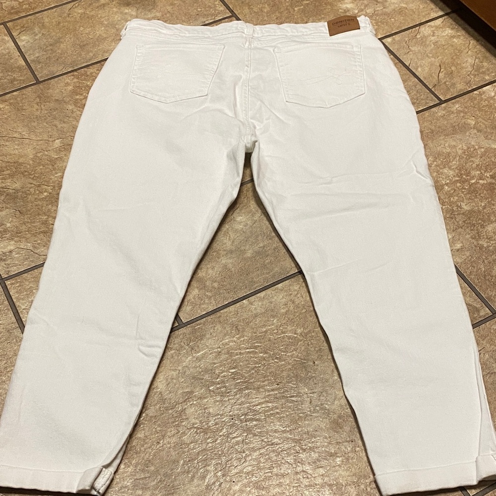 Denizen from Levi's Crisp White Boyfriend Size 16 Jeans Dressy or Casual